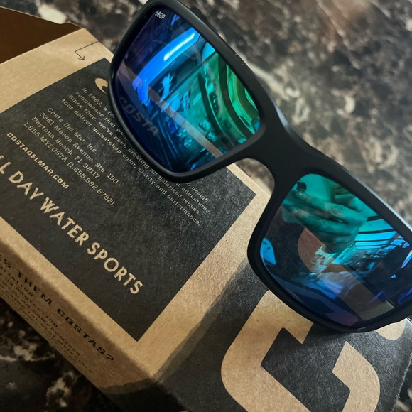 Costa sunglasses unisex